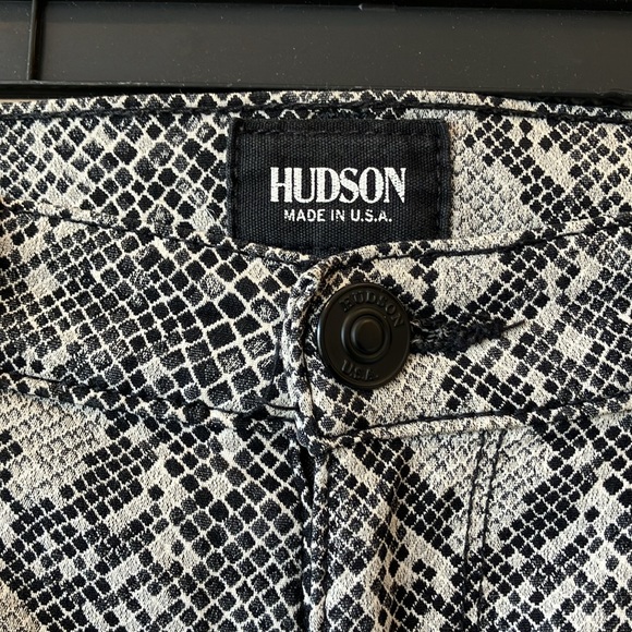 Hudson Retro Python Print / Zipper Jeggings - Picture 5 of 6